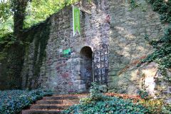 OBERBURG_GIEBICHENSTEIN001