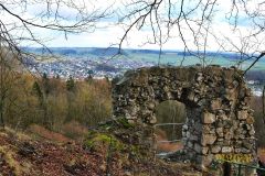 SCHARZFELS013